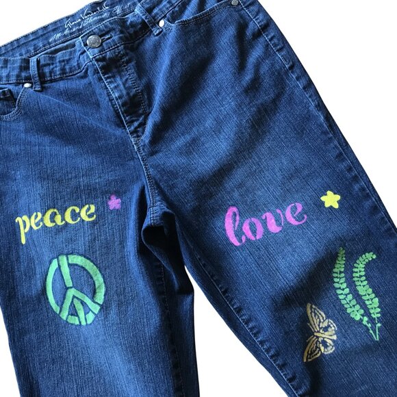 Upcycled Gloria Vanderbilt Painted Hippie Jeans, Festival Denim Capris, Size 10 - Picture 6 of 12